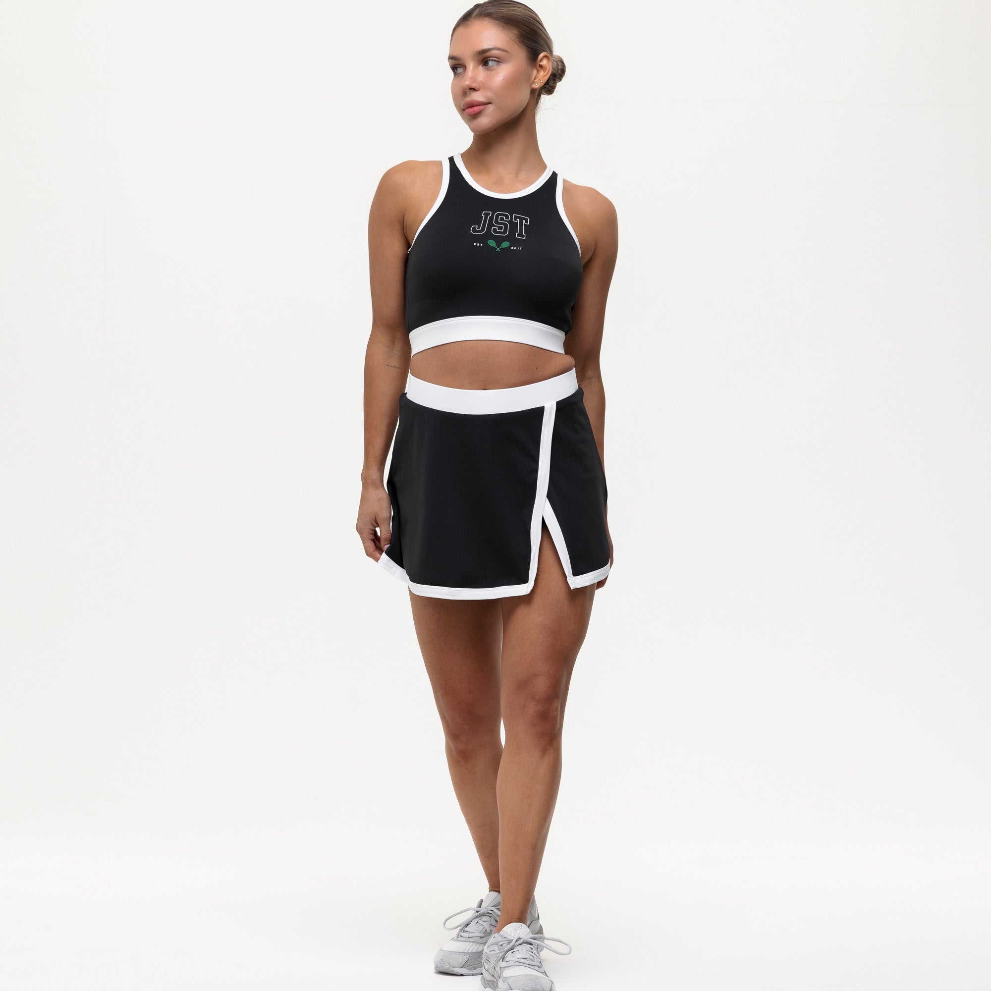 Ace Cropped Vest - Black/White