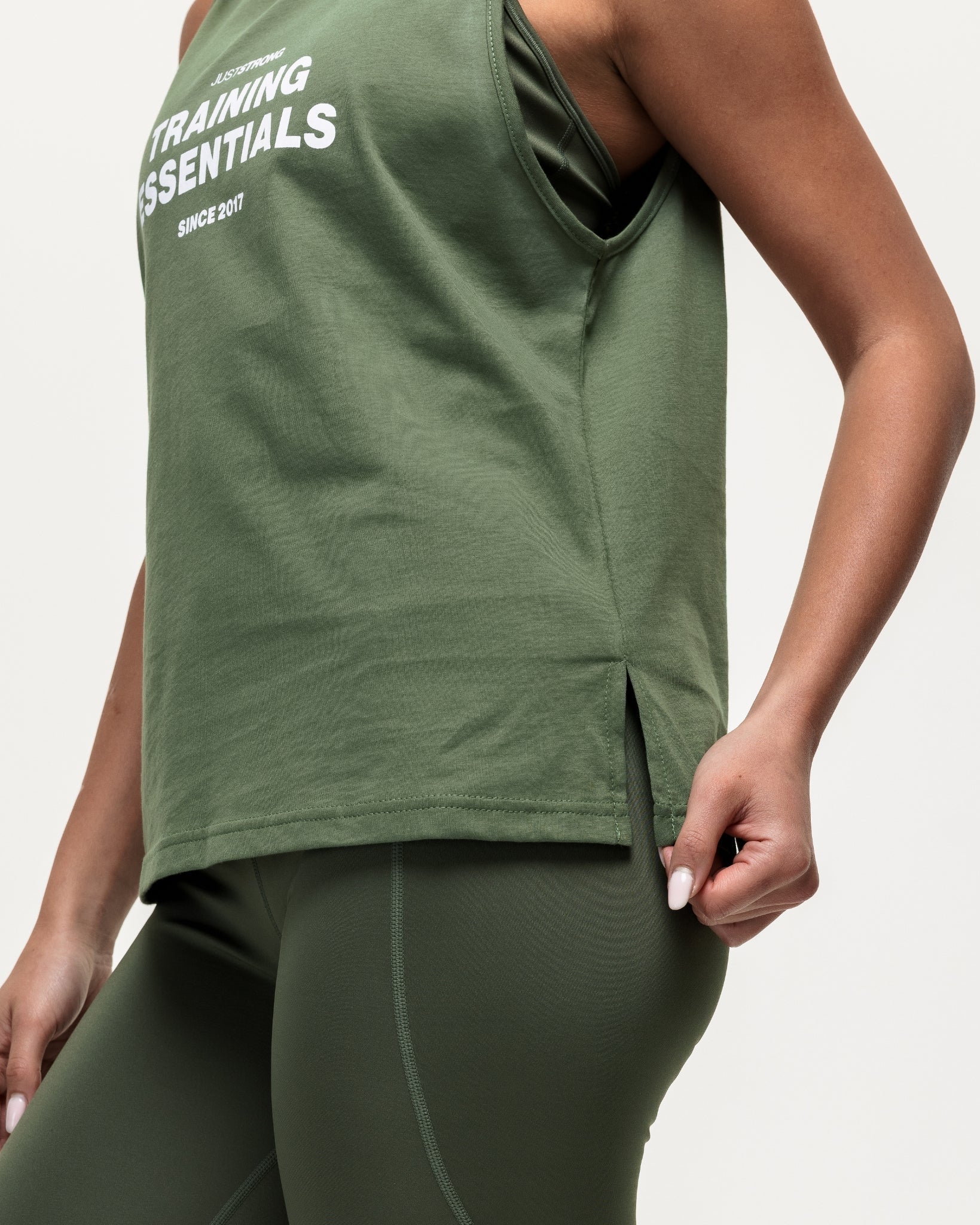 Motion Training Essentials Tank - Khaki